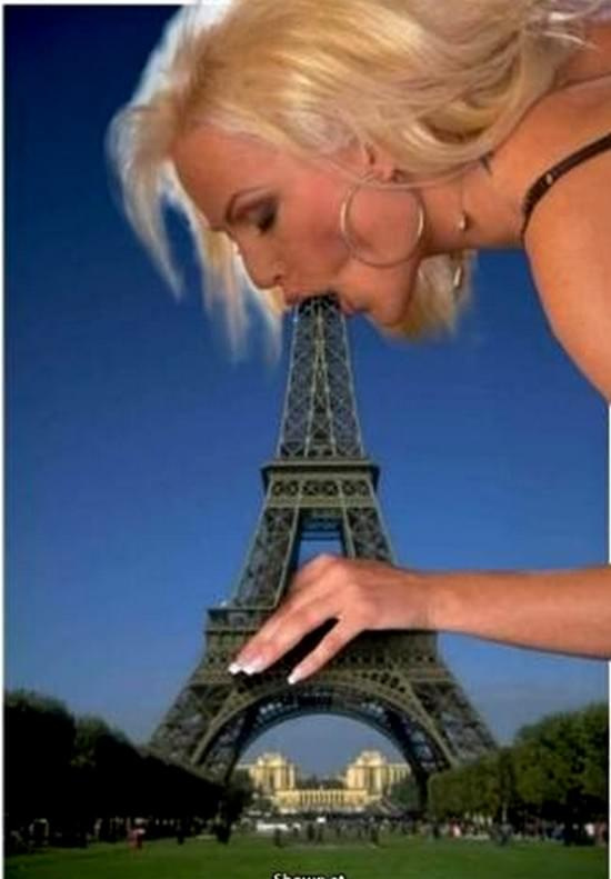Эротические фото голой девушки у ейфелевой башни