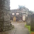 Katakumby i grobowce przy cmentarzu. Po lewej ściana kościoła... #Widoki #krajobrazy #zabytki #cmentarze #Anglia #Maidstone
