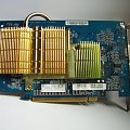 NVidia GeForce 6600 Turbo Force - 256mb/128bit . Taktowanie w 3D - rdzeń 400MHz , pamięć 800MHz #Karta