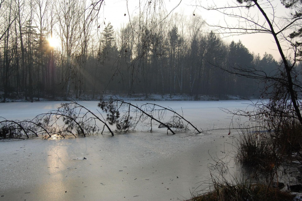 "Kiedy spłyną wszystkie lody
rajem będzie maj..." #jezioro #zima #lód