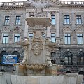 Pl. Orła Białego - fontanna i pl. pod Globusem - carycy Katarzyny II