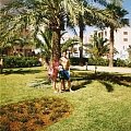 Przed wyjsciem z hotelu Cape Colom