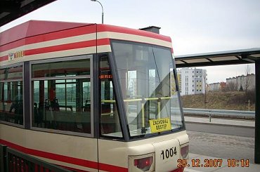 Tył gdańskiego NGd99 na Chełmie #Chełm #Citadis #Gdańsk #tramwaj #tramwaje #ZKMGdańsk