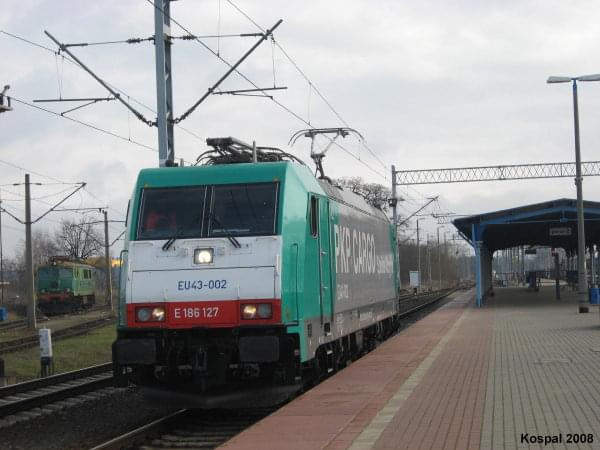 31.01.2008 (Rzepin)
Nowoczesna lokomotywa EU43-002 .(E186 127)