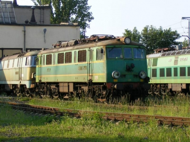 20.05.2007 Lokomotywownia Wrocław Brochów
EU07-240