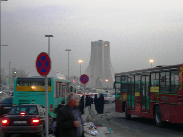 Teheran - pomnik Azadi