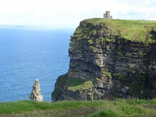 wieża na Cliffs of Moher