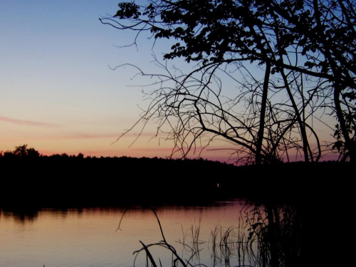 #ZachódSłońca #jezioro #niebo #zachód #krajobraz #plener #wieczów