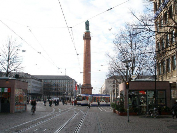 Tramwaje na deptakach.