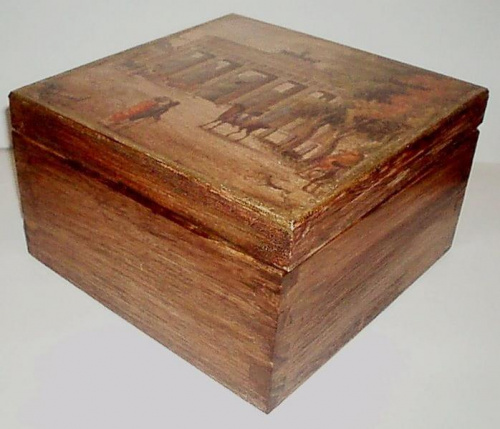 drewniana skrzyneczka - szkatuła, rękodzieło dostępne w sprzedaży, pytania na maila gogana@wpl.pl #rękodzieło #magma #gogana1
