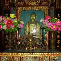 Budda w kwiatach