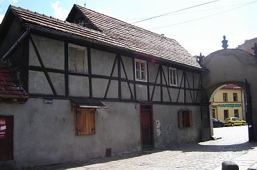 Drewniany kosciol wykonany w technice fachwerk czyli muru pruskiego. Swiatynia Ewangelicka. Obiekt wpisany na liste swiatowego dziedzictwa UNESCO. #Slask #DolnySlask #Silesia #Schlesien #Slezsko #Friedenskirche #KosciolPokoju