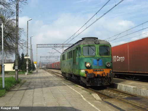 19.04.2008 (Czerwieńsk) ST43-22 (ZT Czerwieńsk) manewruje po stacji.