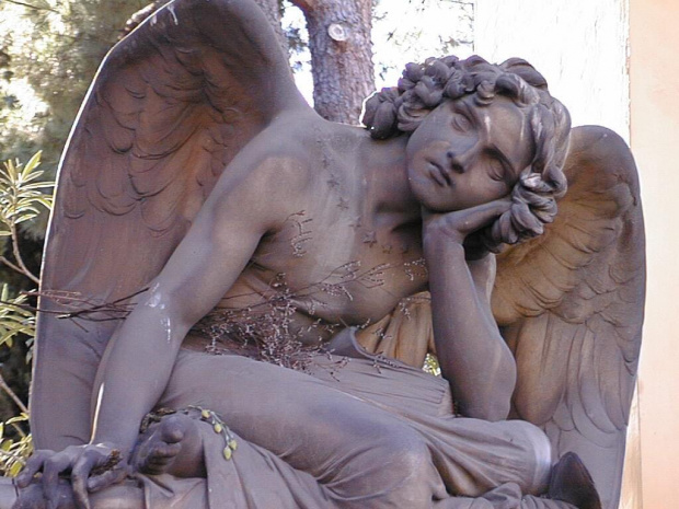 anielskie czekanie #cmentarz #rzym #roma #anioł #skrzydła