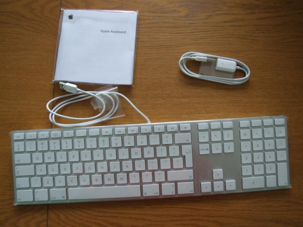 Apple Keyboard