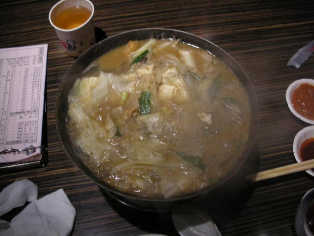 Taipei - 'Danie ze smierdzacego tofu' (nazwa z menu) #jedzenie #Azja #Taipei #Tajwan