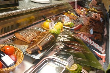 Lokalne specjały :) #dania #bornholm #port #morze #bałtyckie #wędzarnia #ryby