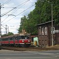 03.08.2008 EN57-610 + EN57 + EN57 jako pociąg specjalny do Wrocławia Gł, opuszcza stację i mija nastawnię 11.