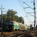 31.07.2008 ET22-370 wjeżdża do Kostrzyna z pociągiem dodatkowym rel.Jelenia Góra - Kostrzyn. W składzie widać wagon piętrowy Bhp w oryginalnym mal.oliwkowym.