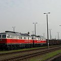 27.08.2008 BR232 045-5 oraz BR232-XXX własność PCC Kolchem oczekują na odjazd z KoA w kier.Niemiec z niemieckimi Eamosami.