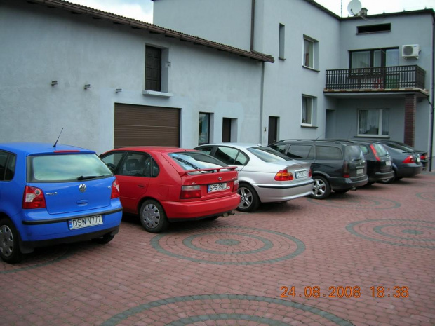 Parking Pyrzowice lotnisko - PEWNY PARKING: tel.: 668387364, www.pewny-parking-pyrzowice.prv.pl, www.pyrzowiceparking.com.pl,