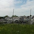 bariry broniące ludność Olecka przed wylewnością i wyziewami burmistrza