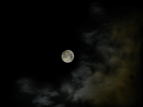 Księżyc nad Jaworem #księżyc #krajobraz #NocneNiebo