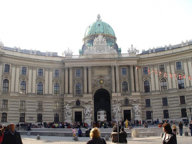 Pałac Hofburg w Wiedniu - Brama Michała #wiedeń