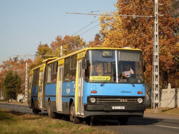 Ikarus 284