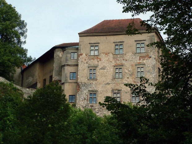 przydałby się remoncik od tej strony