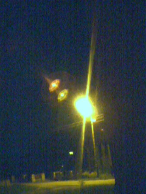 Statek kosmiczny lądujący na latarni :D #Księżyc