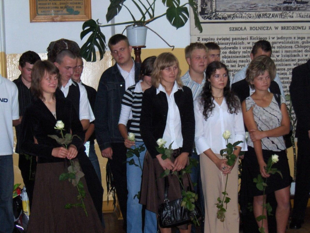 22 czerwca 2007 w Zespole Szkół w Sobieszynie Brzozowej odbyło się uroczyste zakończenie roku szkolnego. #Sobieszyn #Brzozowa #EdytaZielińska #AnnaBiaduń