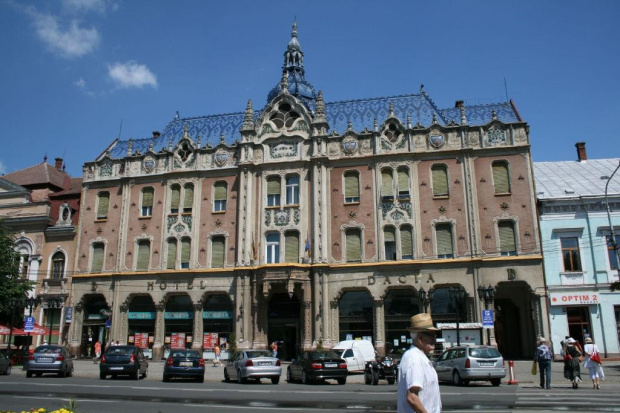 Piękny hotel Dacia.