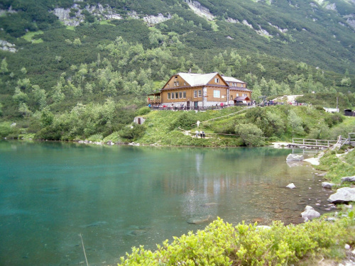 Zielony Staw Kieżmarski i schronisko #Tatry