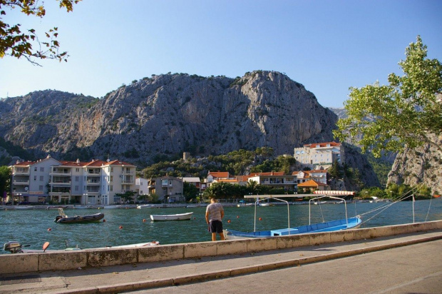 omis