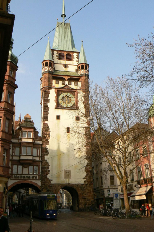 A to jest Brama Marcina we Freiburgu
Deutschland