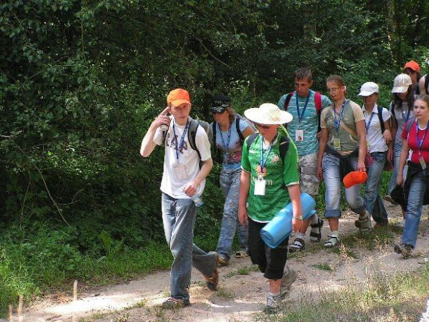 Pielgrzymka piesza Grupa Teczowa A. D. 2007. 29 lipca - 12 sierpnia z Kostrzyna nad Odrą na Jasną Górę. Tegoroczna liczyła 96 uczestników i znów przeszła ponad 440 kilometrów... #PielgrzymkaWakcje