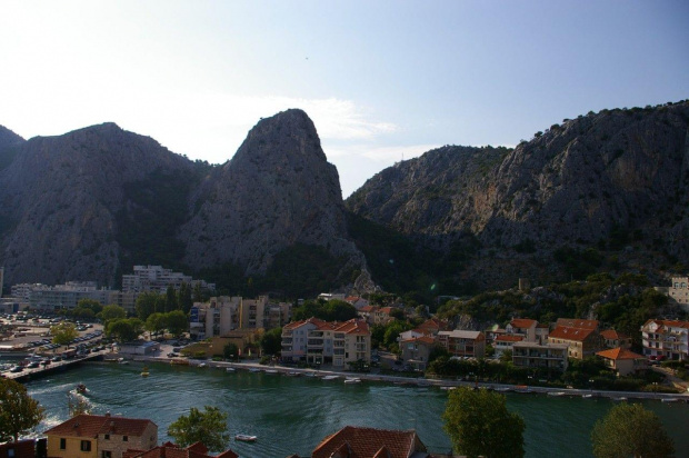 omis