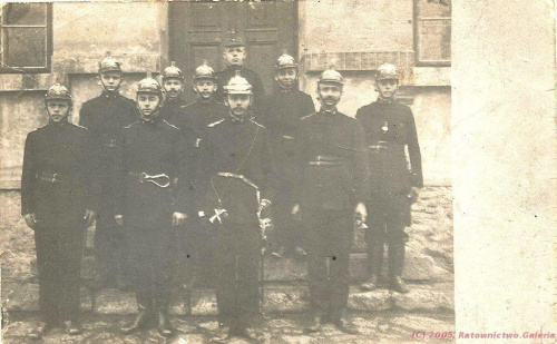 Pierwsze zdjęcie Strażaków w Rybnej rok. ok. 1910 #HistoriaStrażyPożarnej