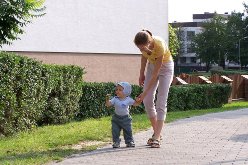 chodzę już za jedną rączkę !