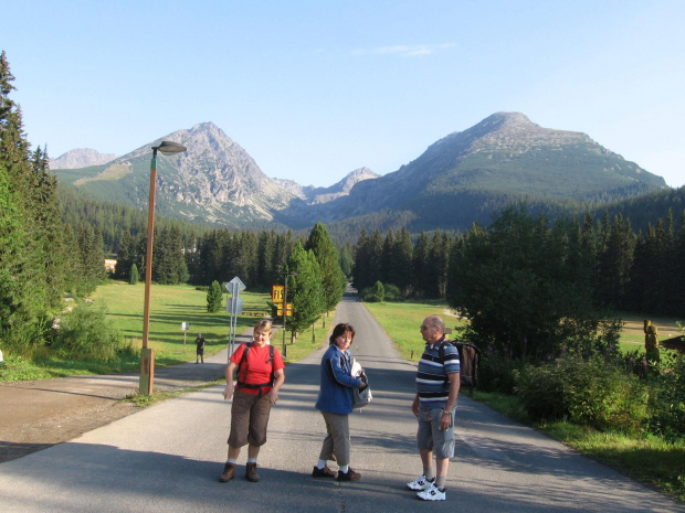 Widok na masyw Soliska, Młynicką Doline, Szczyrbski Szczyt i Skrajną Baszte z Szczyrbskiego Plesa #Góry #Tatry