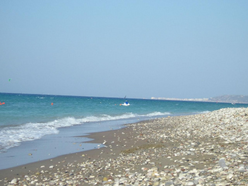 Jak tak teraz patrze na zdjęcie, żałuje ze juz po wakacjach:) #fale #morze #plaża #Rodos #Kremasti