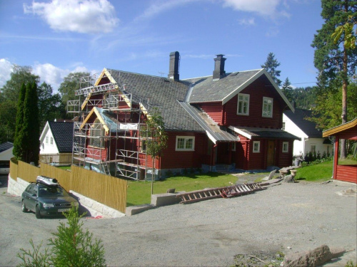 Archiektura norweska na Holmenkollen. dach łupkowu